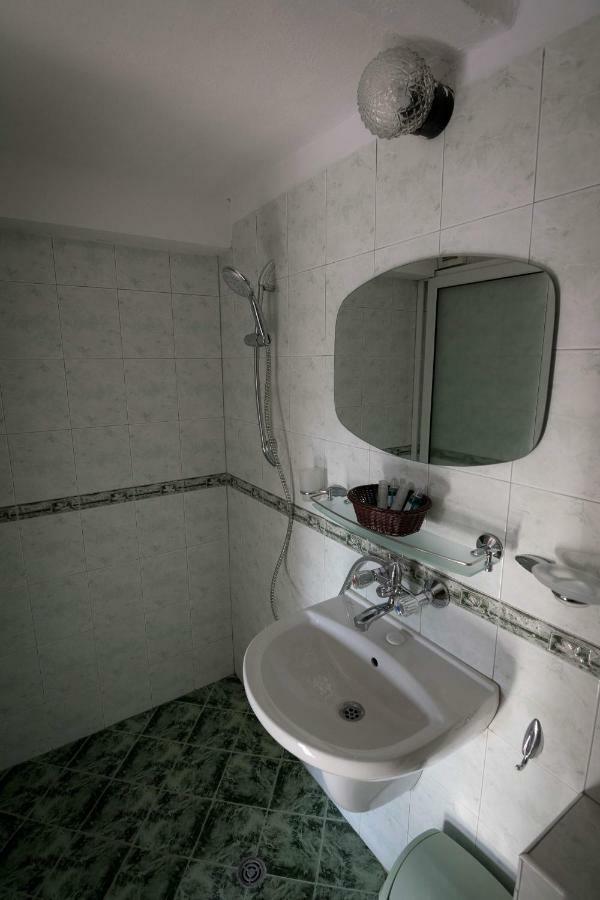 Cherry Garden Apartments Sveti Vlas Bagian luar foto